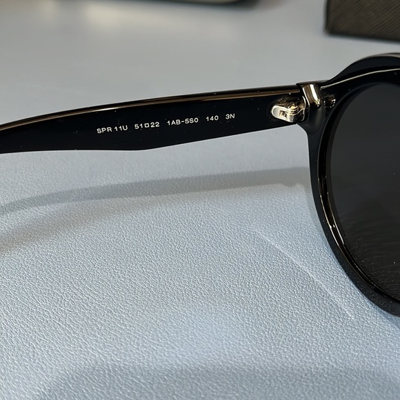 Beautiful Prada Sunglasses - Picture 6 of 9